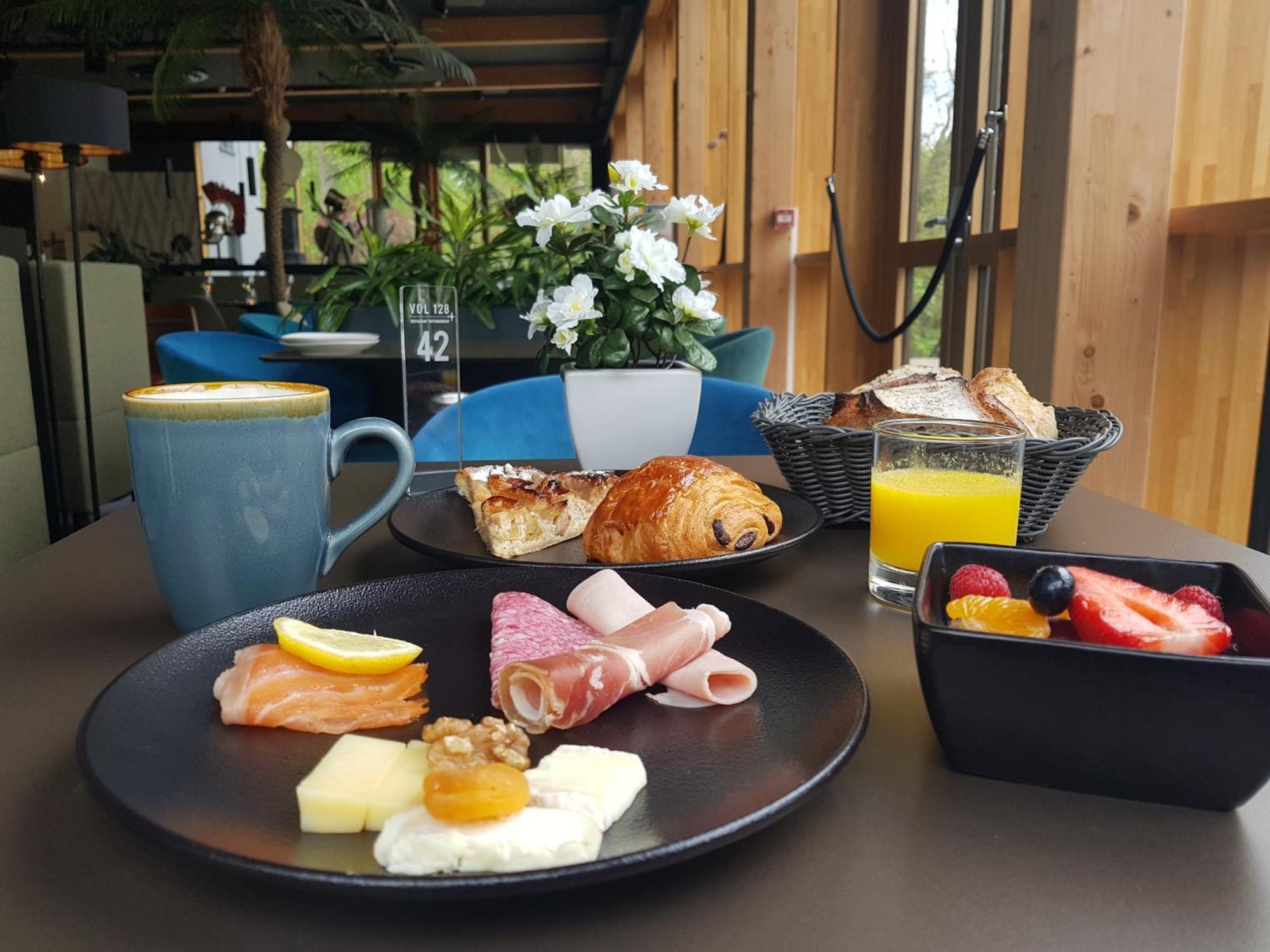 Domaine De La Residence - Hotel, Spa & Restaurant Moulins-les-Metz Eksteriør billede